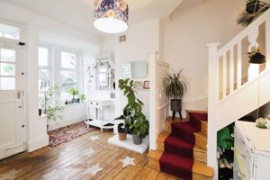 Hadleigh Road- click for photo gallery